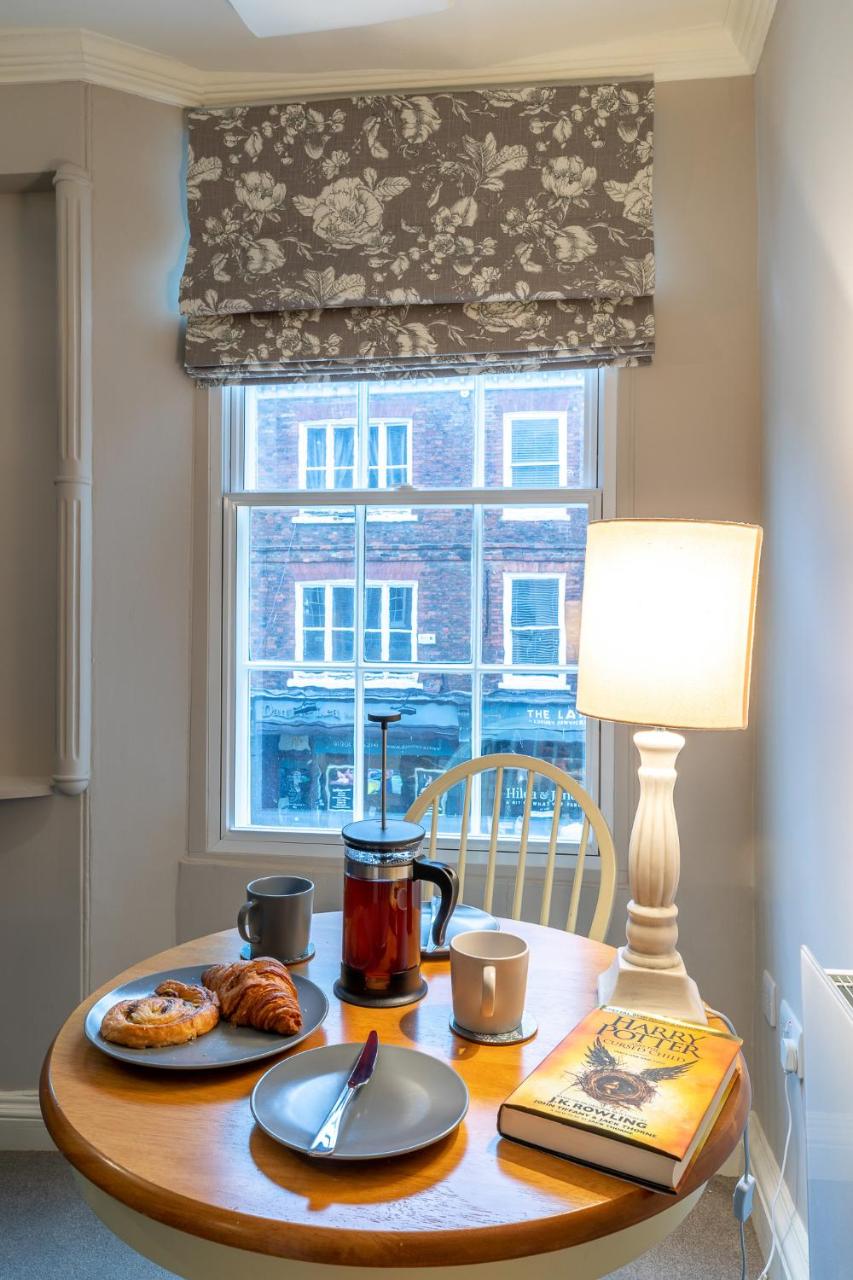 Apt 3, 71 Micklegate, YORK — photo 8