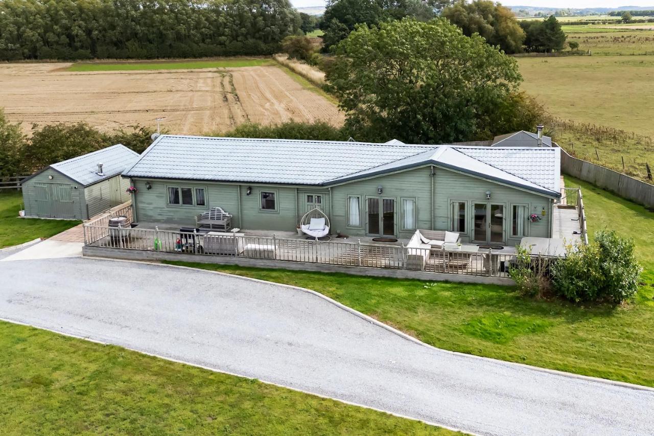 Beautiful 3-Bed Luxury Private Lodge in York, York, Yorkshire