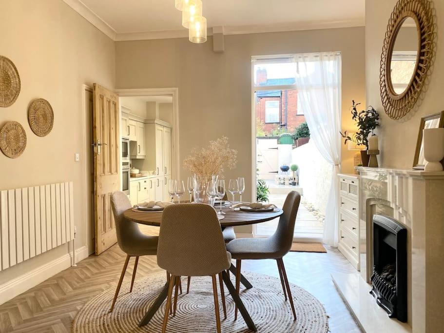Beautiful Period York Property with free parking — photo 8