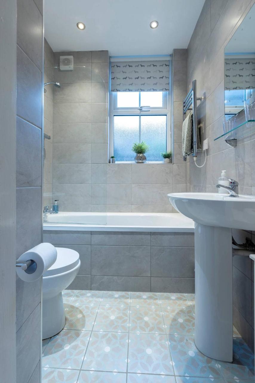Bootham Apartment 32 - Free Parking - Five minute walk to York Minster — photo 3