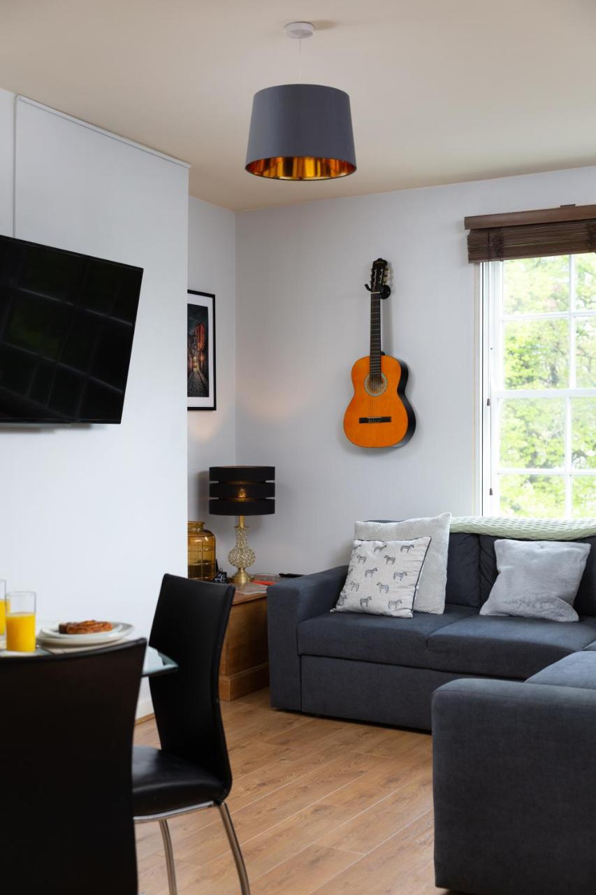 Bootham Court Grade II duplex apartment with free parking & Wi-Fi - sleeps 2-6 people — photo 4