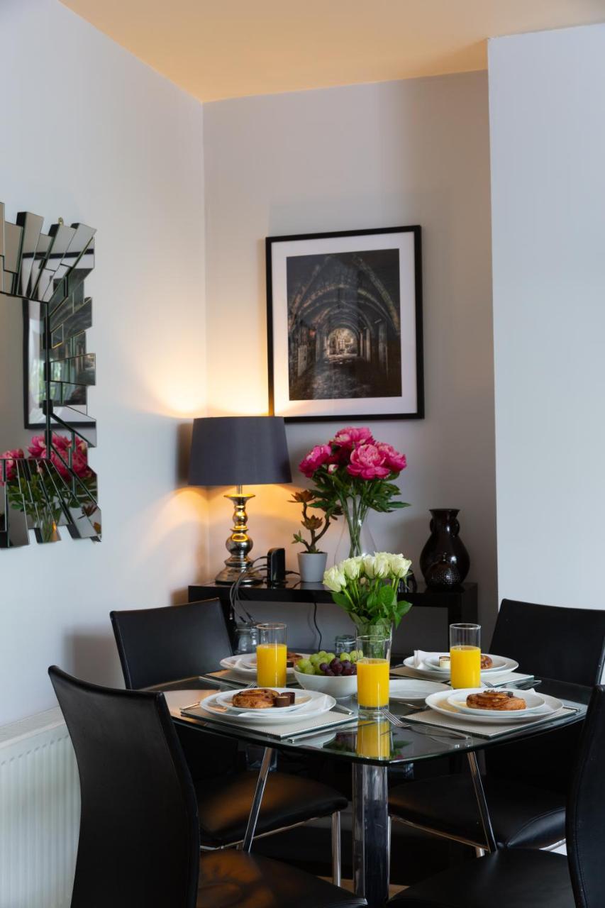 Bootham Court Grade II duplex apartment with free parking & Wi-Fi - sleeps 2-6 people — photo 8