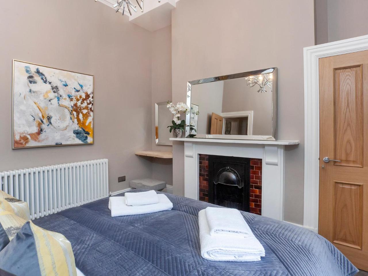 Bootham Luxury Apartments with Free Parking — photo 3