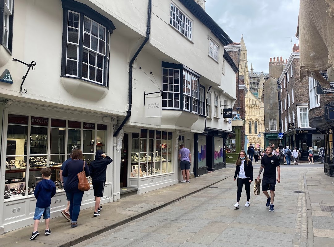 Bradleys The Jewellers