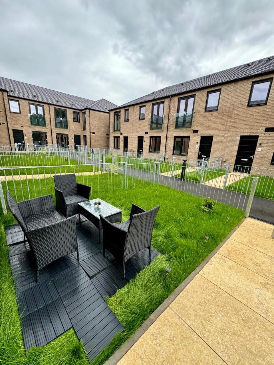 Brand new Flat 5 with Free Parking and fast WIFI — photo 6