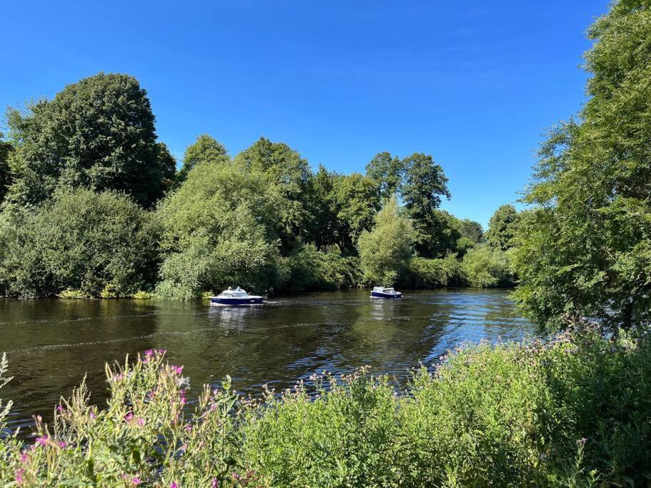 Calm Cosy House with Beautiful Riverside Walk to Centre — photo 6
