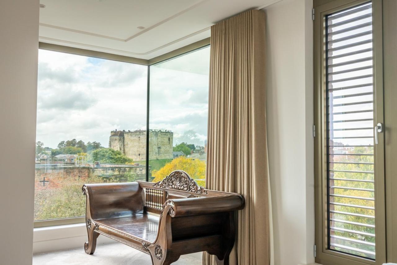 Castle Outlook at Ryedale House — photo 6