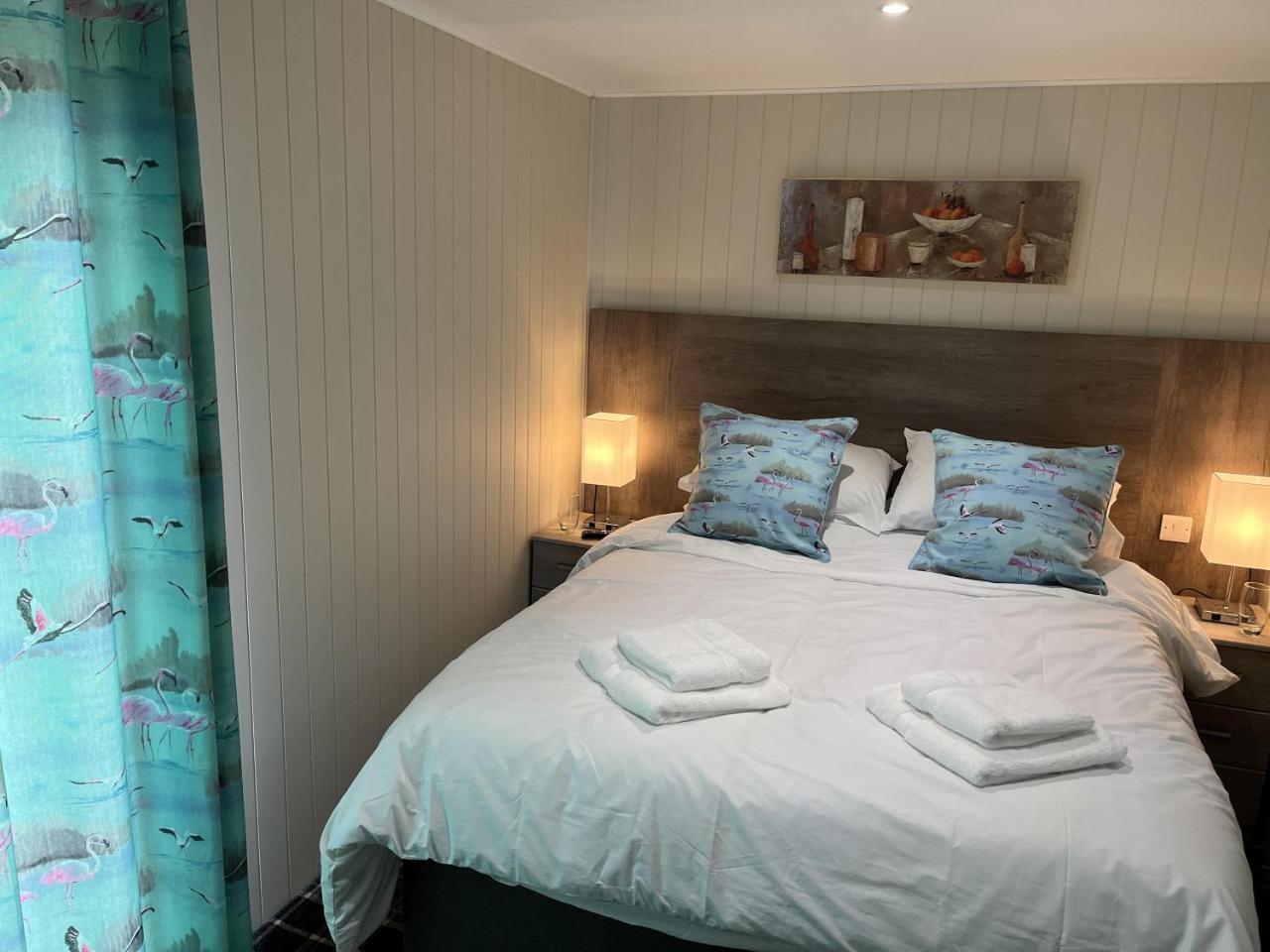 Cedar Boutique Lodge-dog fishing and Spa access — photo 2