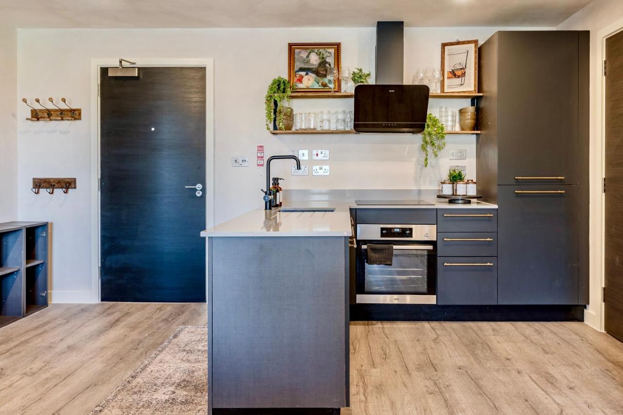 City Retreat for 4 with Free parking and Gym access — photo 4