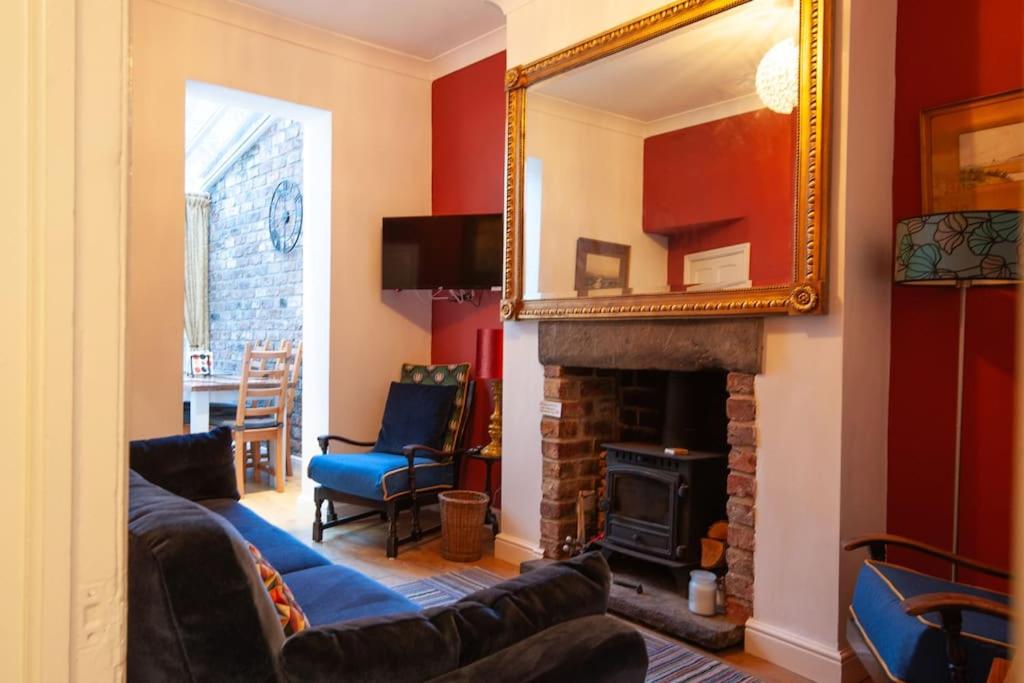 Clifford House - 4 Bed Home Within The City Walls — photo 5