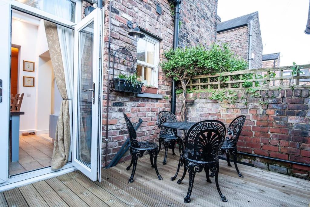 Clifford House - 4 Bed Home Within The City Walls — photo 6