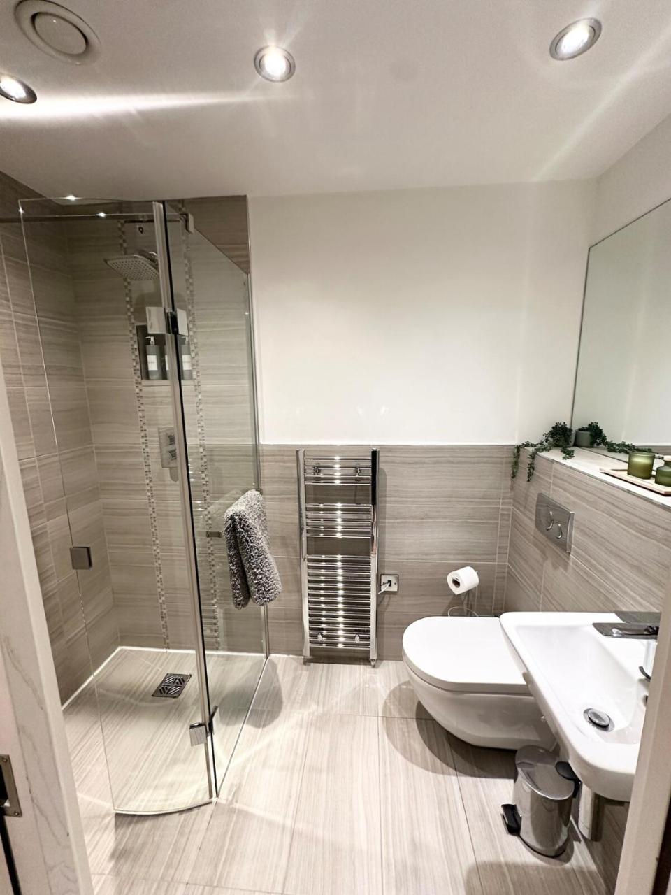 Cocoa Suites studio apartment — photo 8