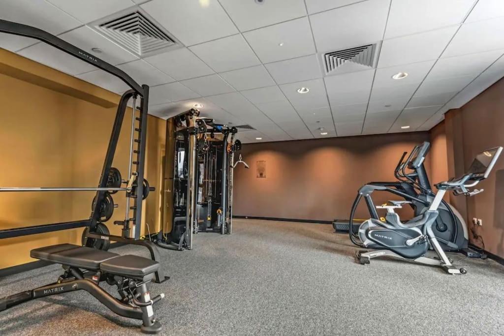 Deluxe 2 Bed York Flat with Gym Sleeps 6 — photo 5