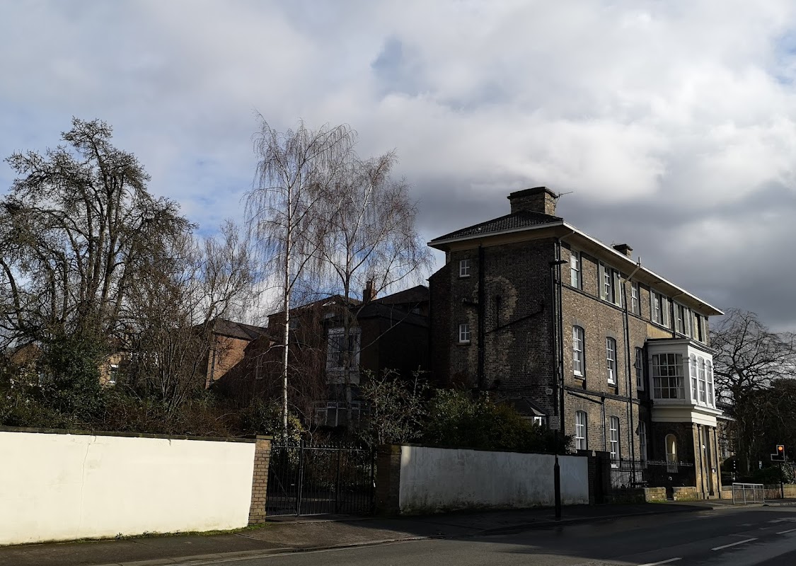 Dr L Macpherson - Dalton Terrace Surgery