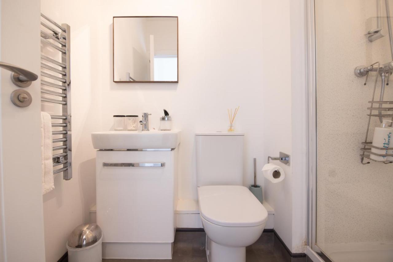 Entire 1 Bed - No. 45 - Free Parking - The Cosy Collection Ltd — photo 6