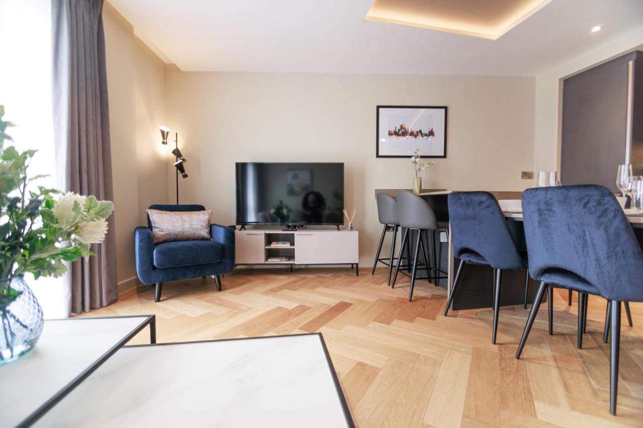 Entire 2 Bed - No. 44 - The Cosy Collection Ltd — photo 2
