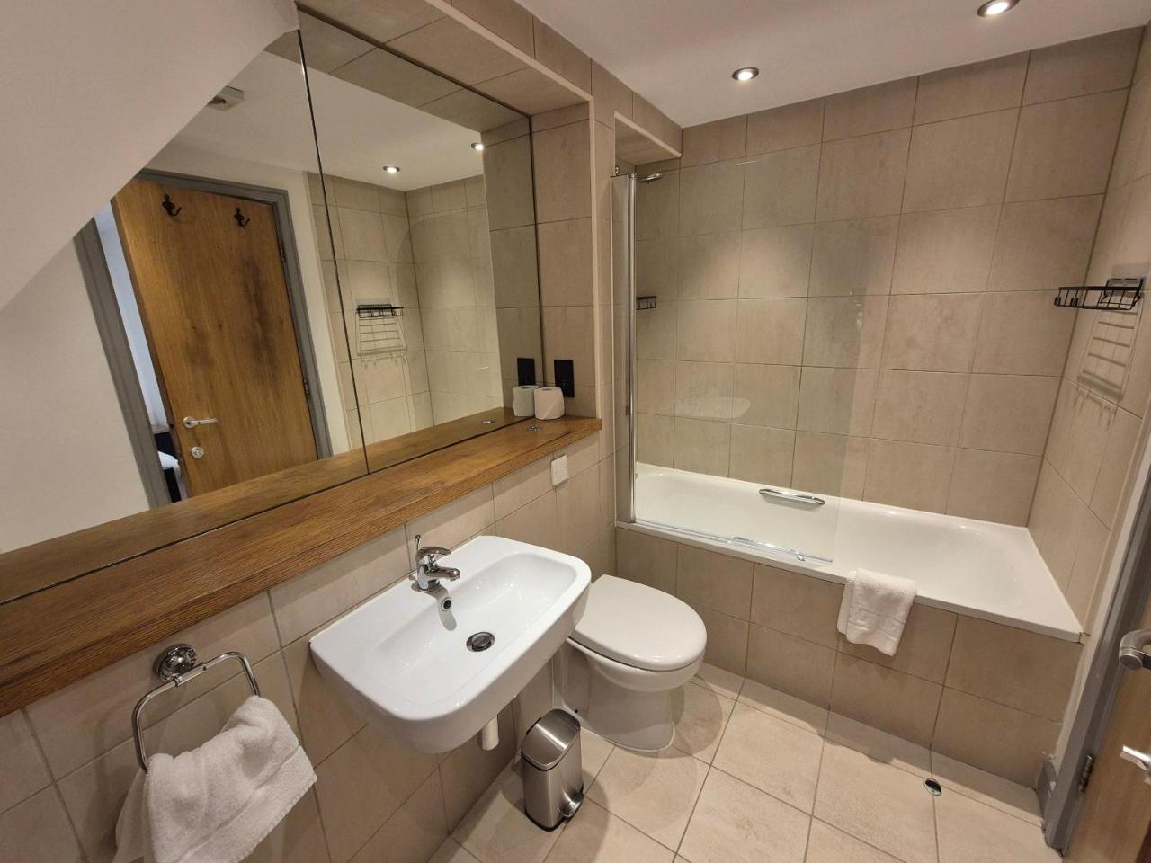 Entire Flat in York City Centre — photo 3