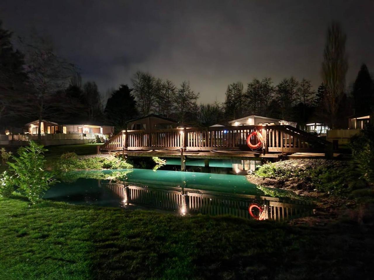 Enzo's Lodge with Hot Tub — photo 4