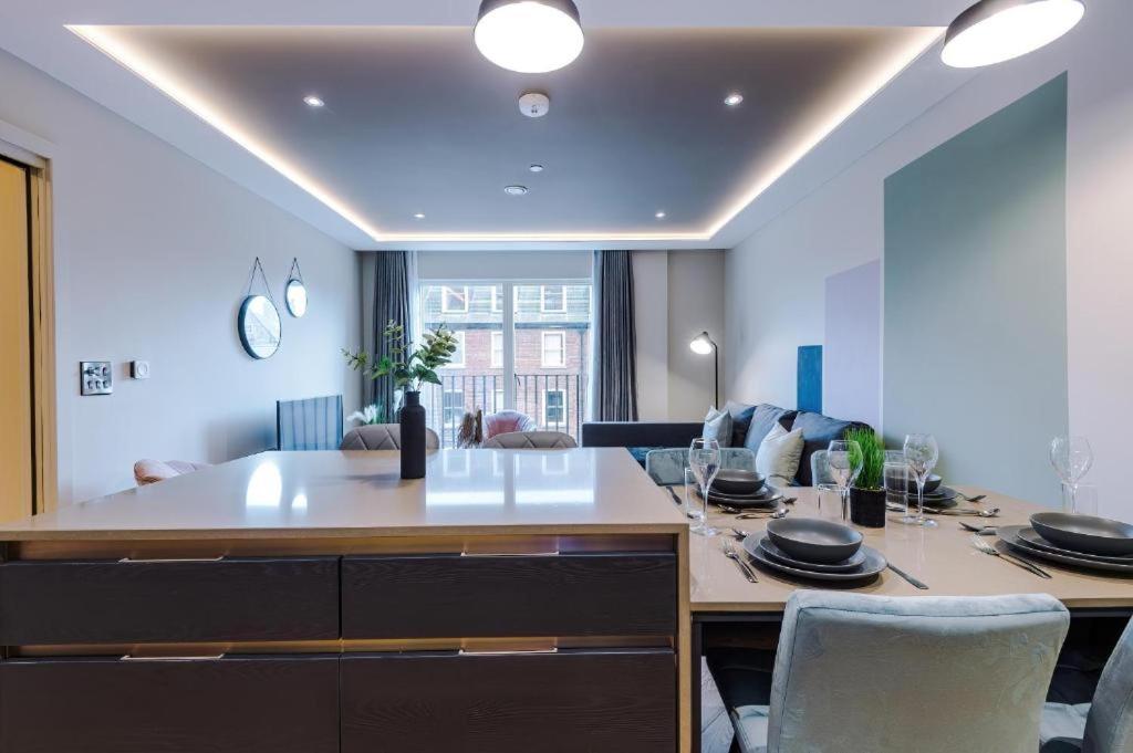 Exquisite Central York Abode sleeps 6! — photo 8