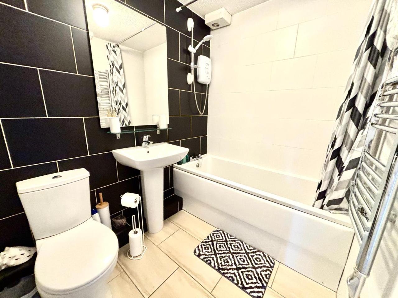 Fab city centre apartment with free parking — photo 3