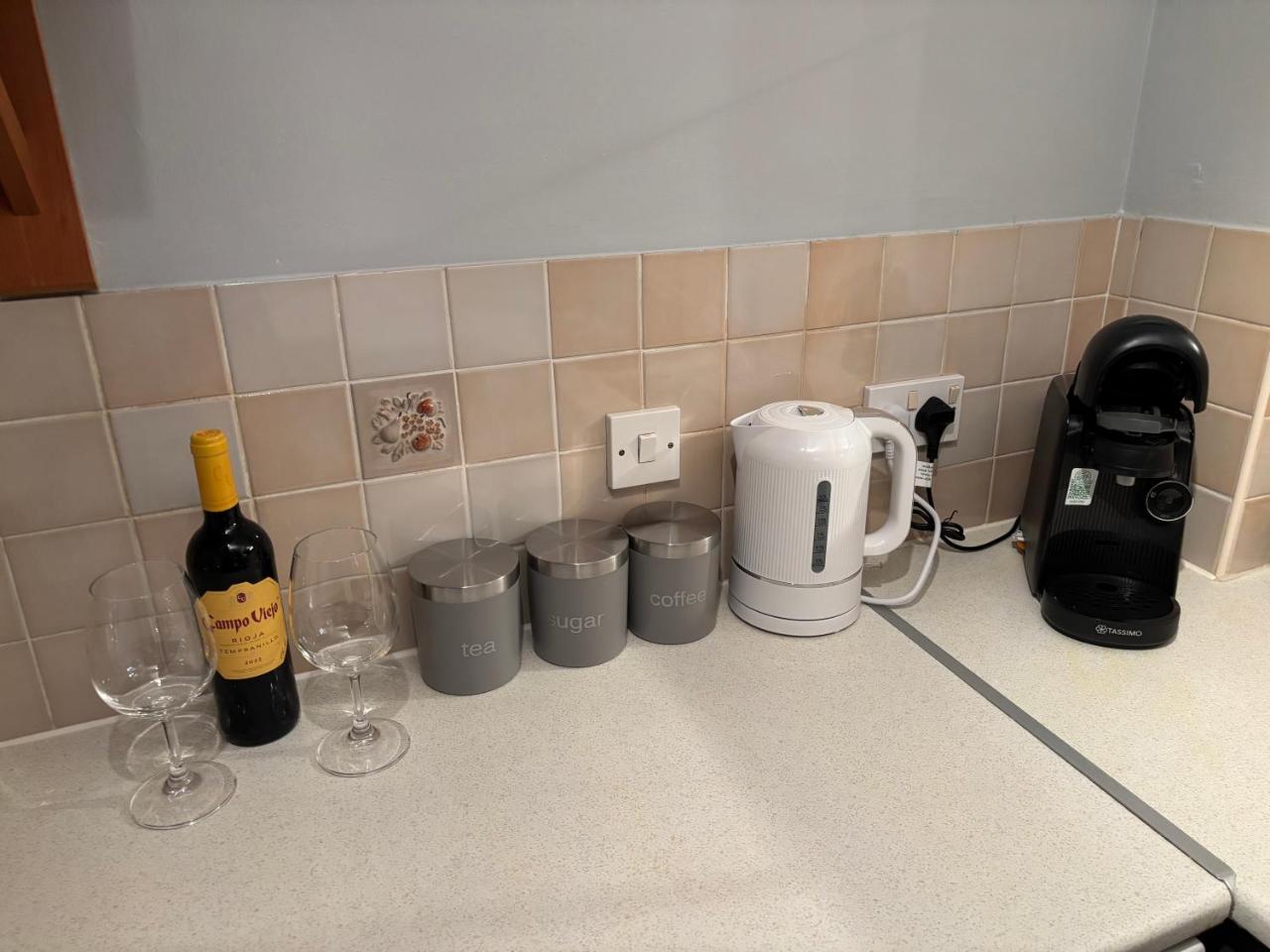 Fab city centre apartment with free parking — photo 5