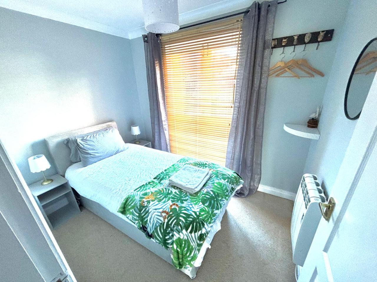 Fab city centre apartment with free parking — photo 7