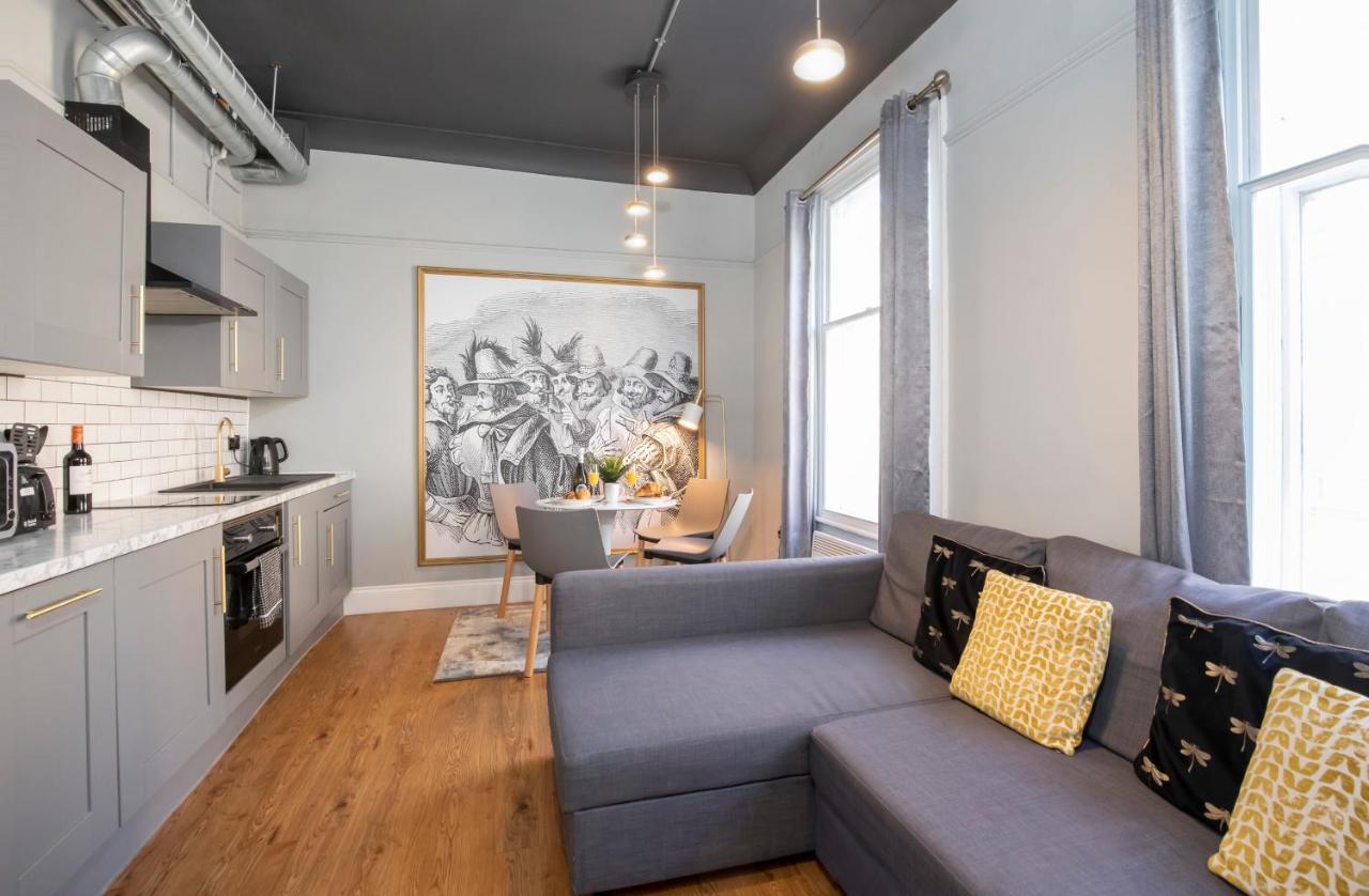 Fawkes Quarter in the centre of the city, sleeps 6 — photo 4