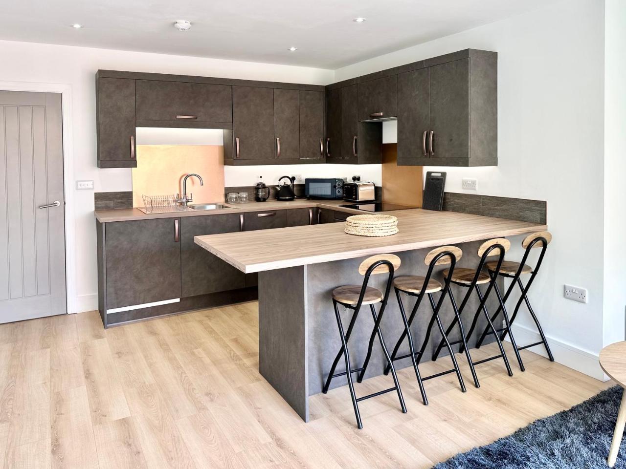 Fountain Apartment No 4 with Free Parking — photo 3
