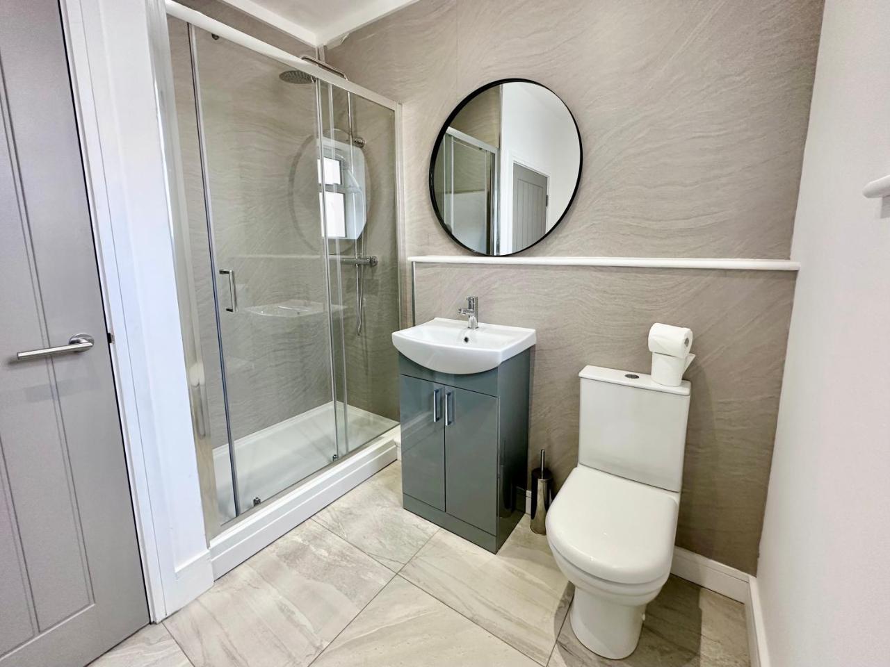 Fountain Apartment No 4 with Free Parking — photo 6