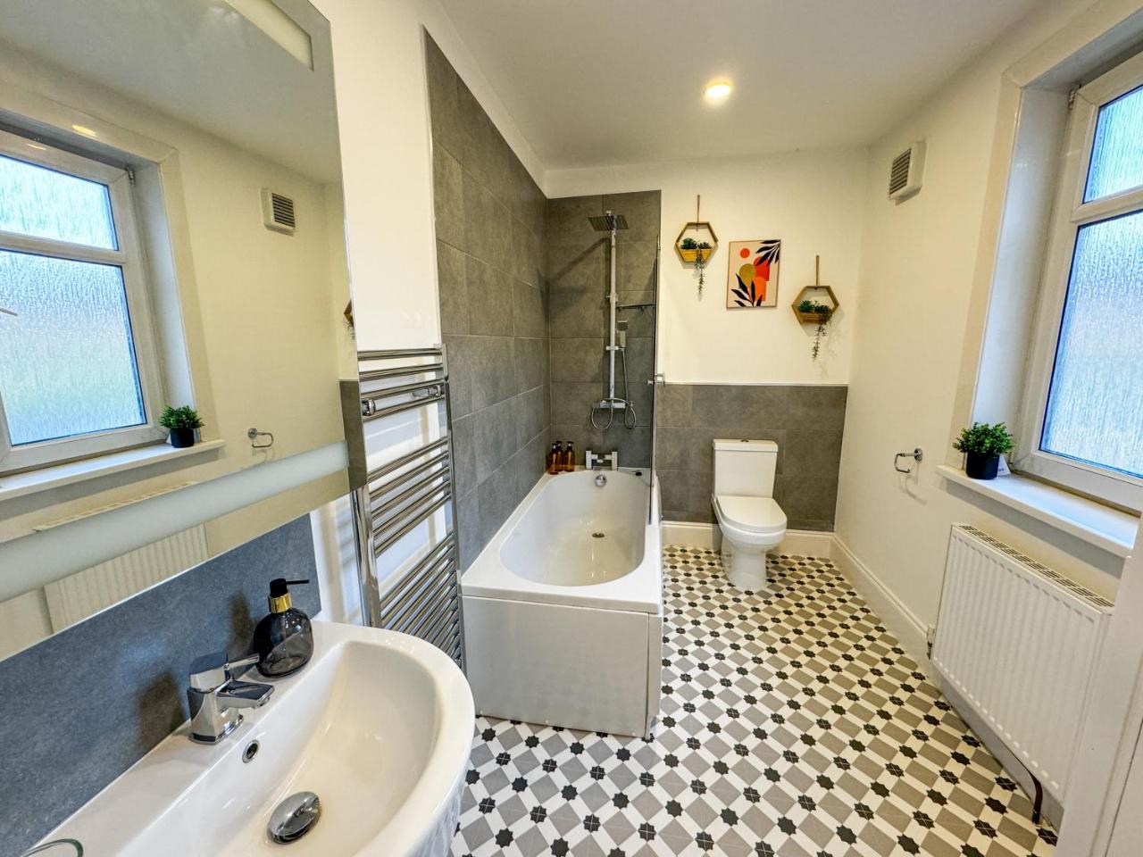 Four rose cottage — photo 3
