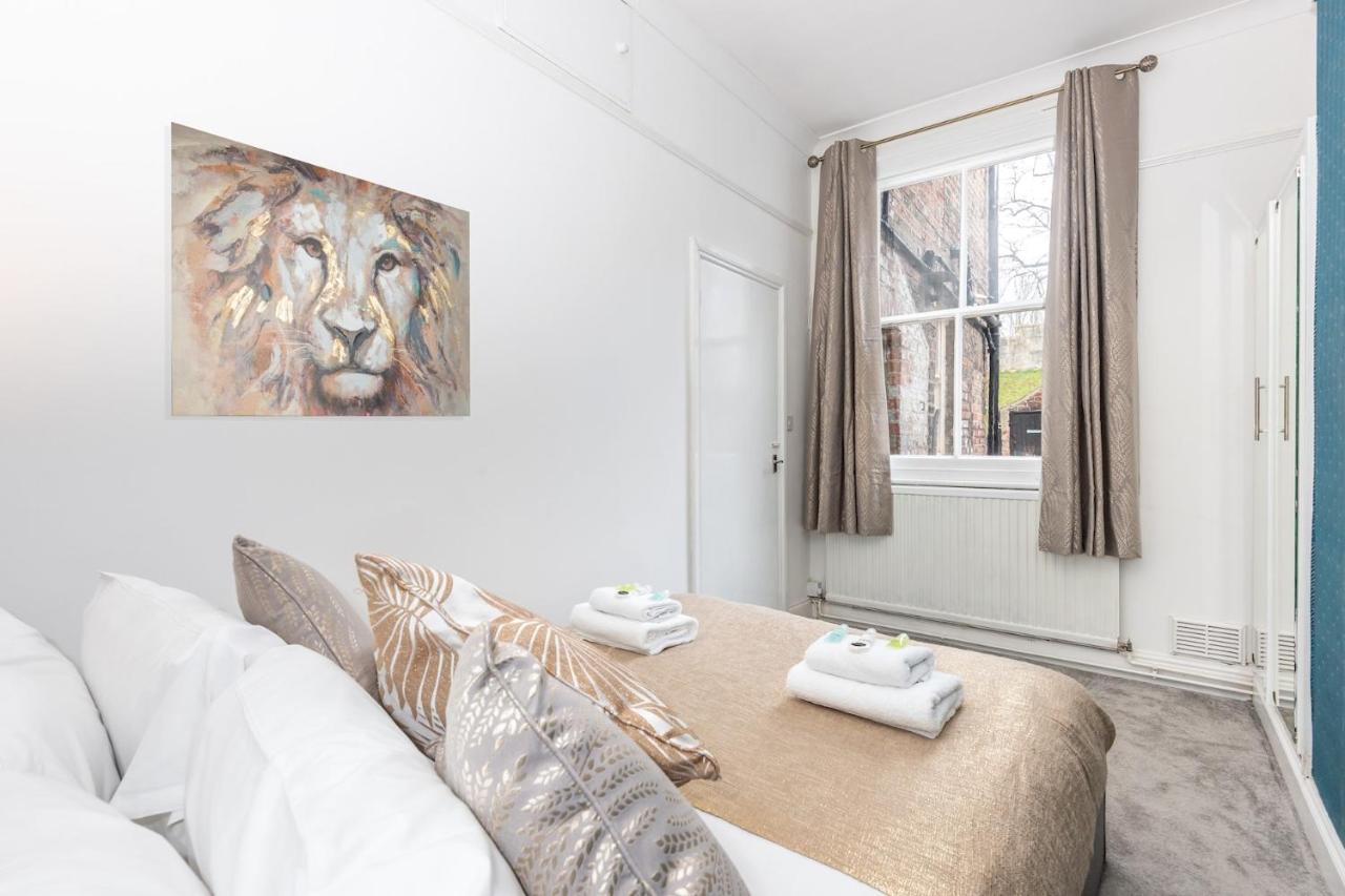 Ground Floor Nunnery Bright, Beautiful Flat with Garden in York - Pass the Keys — photo 2