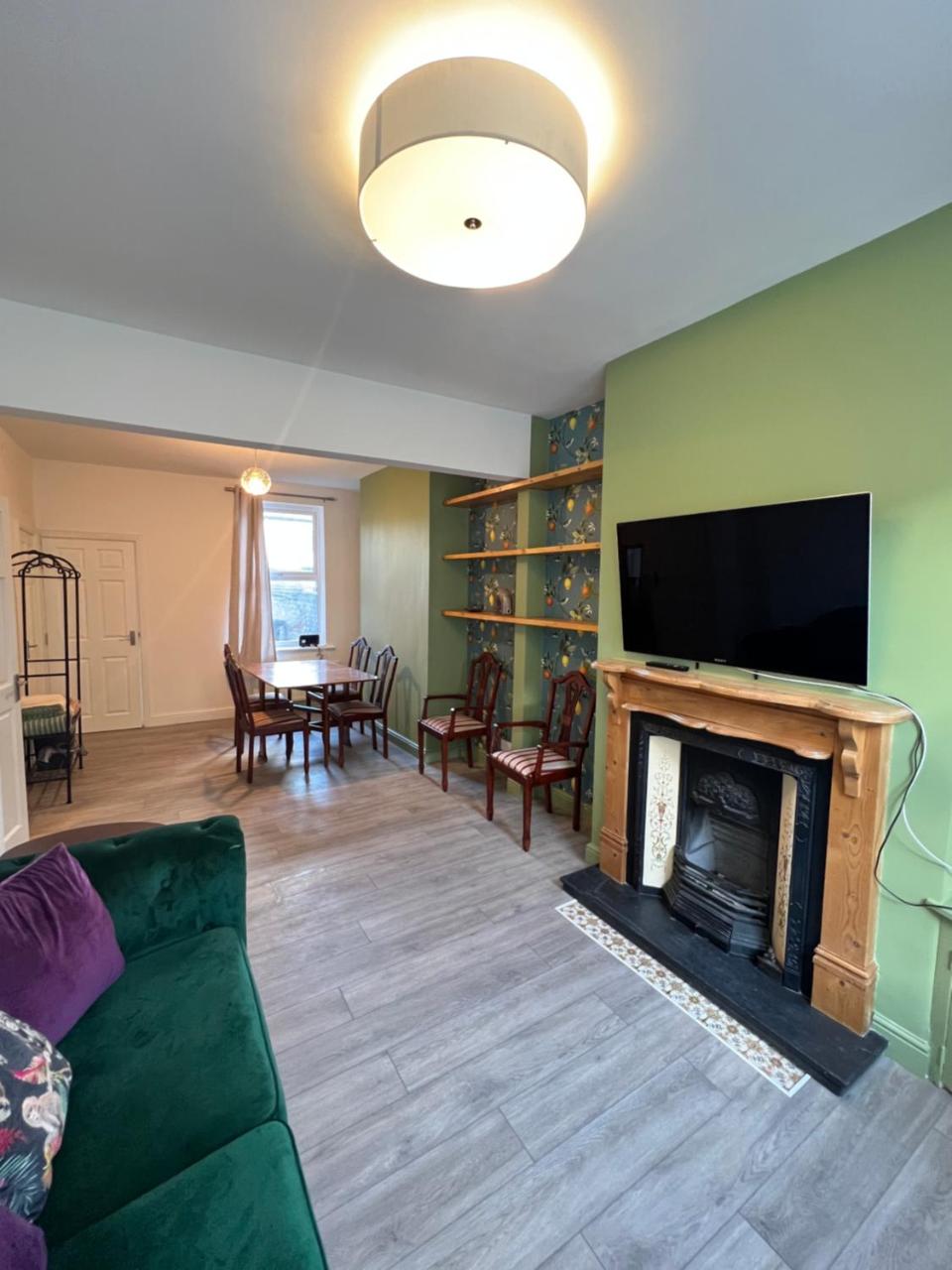 Hartoft House, 3 Bed, Near River and City — photo 4