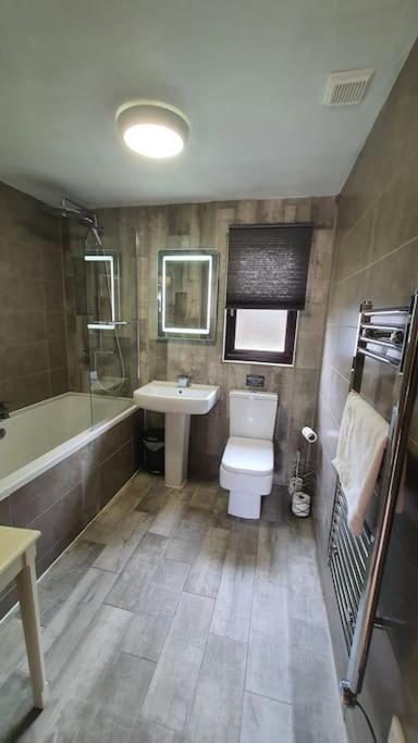 Harvest 8 Lodge, Yellowtop Country Park — photo 3