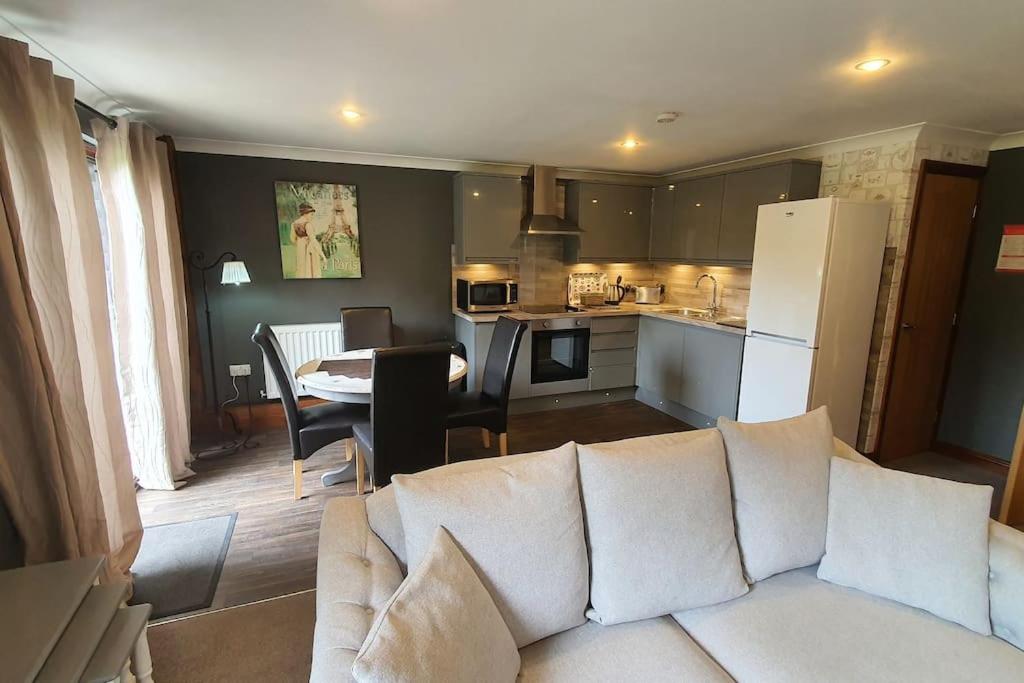 Harvest 8 Lodge, Yellowtop Country Park — photo 4