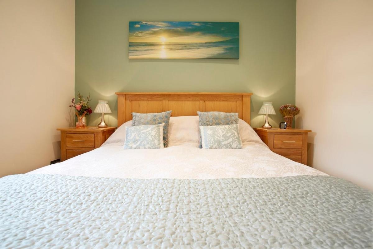 Heart Of The City Flat with Free Parking — photo 3