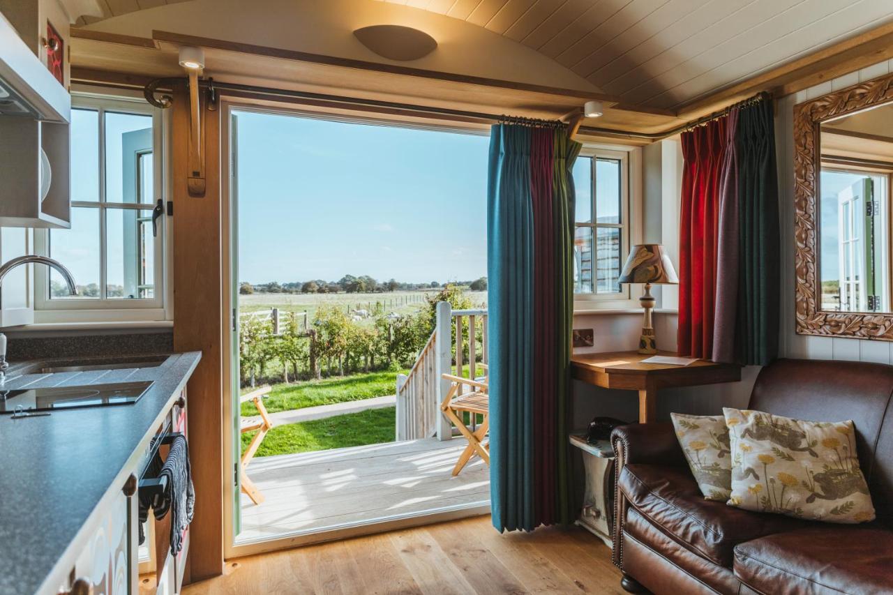 Hornington Manor Luxury Shepherd Huts — photo 4