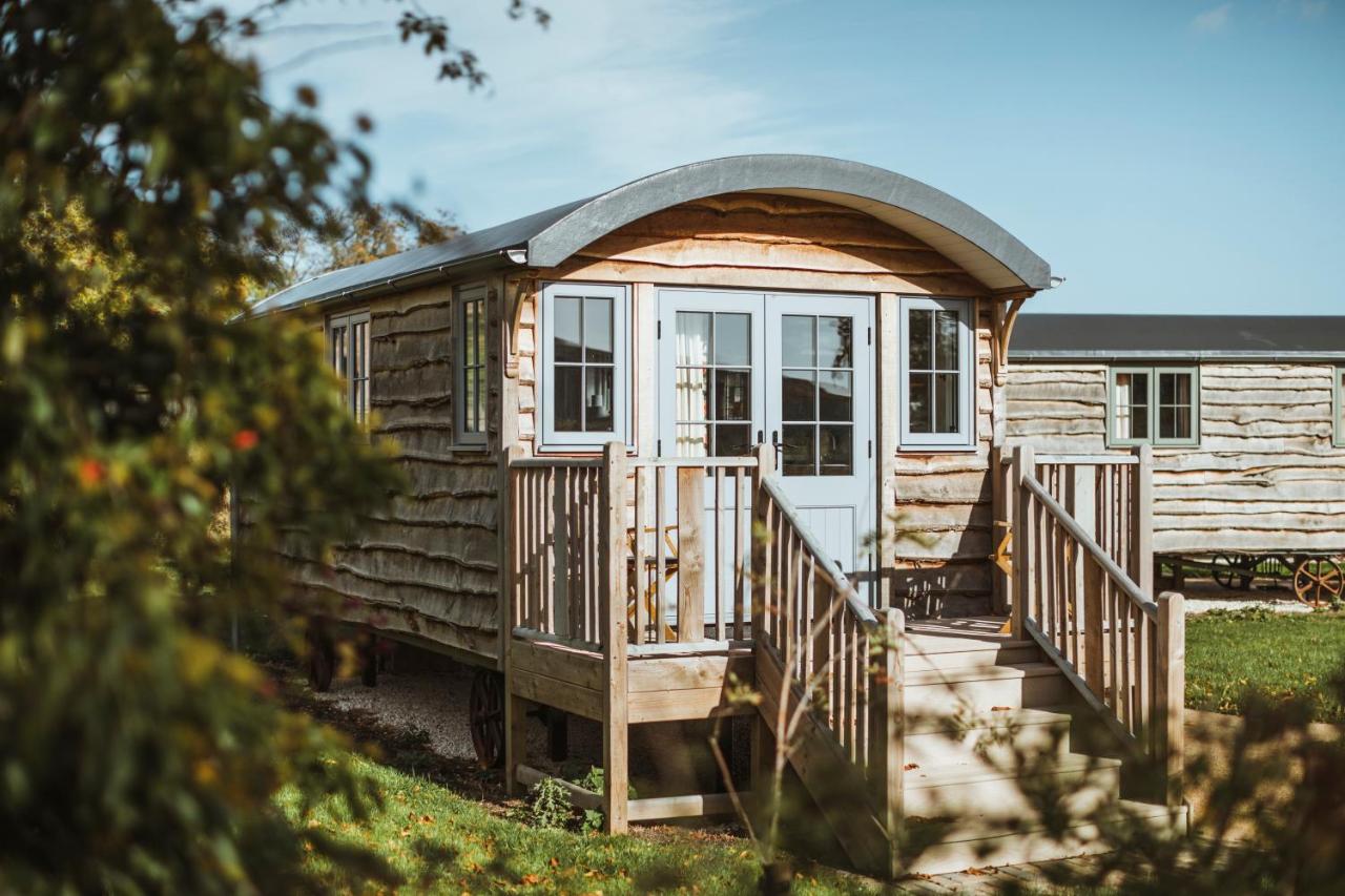 Hornington Manor Luxury Shepherd Huts — photo 6