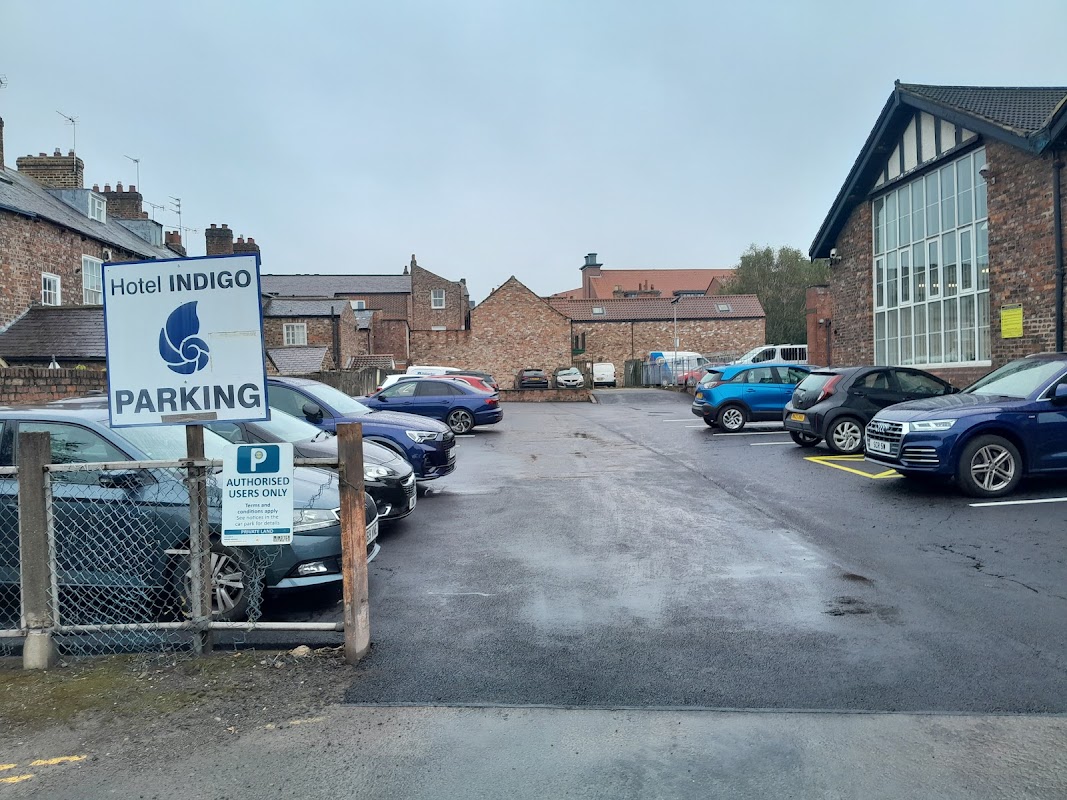 Hotel Indigo car park