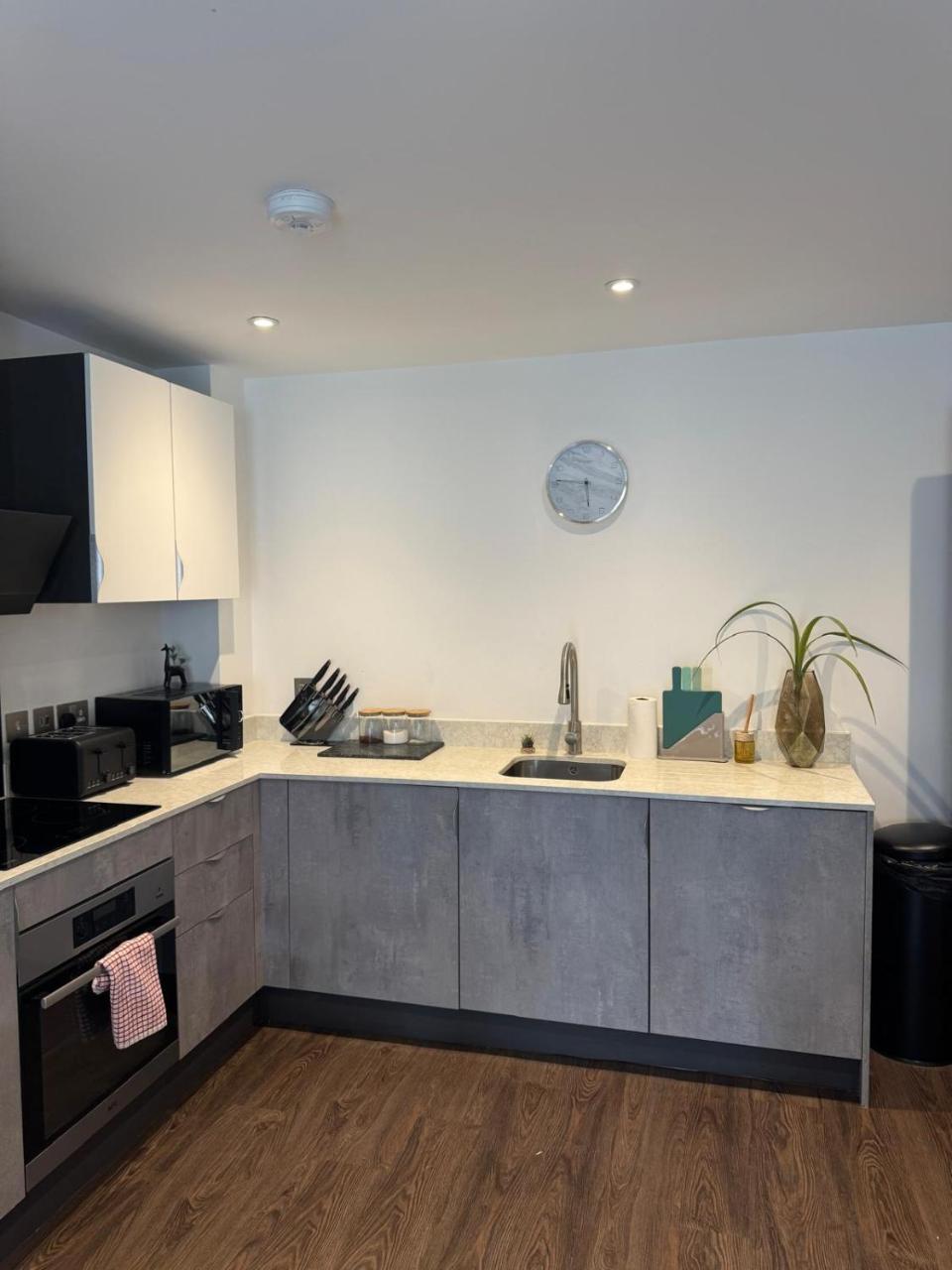 Icon York Apartment — photo 4