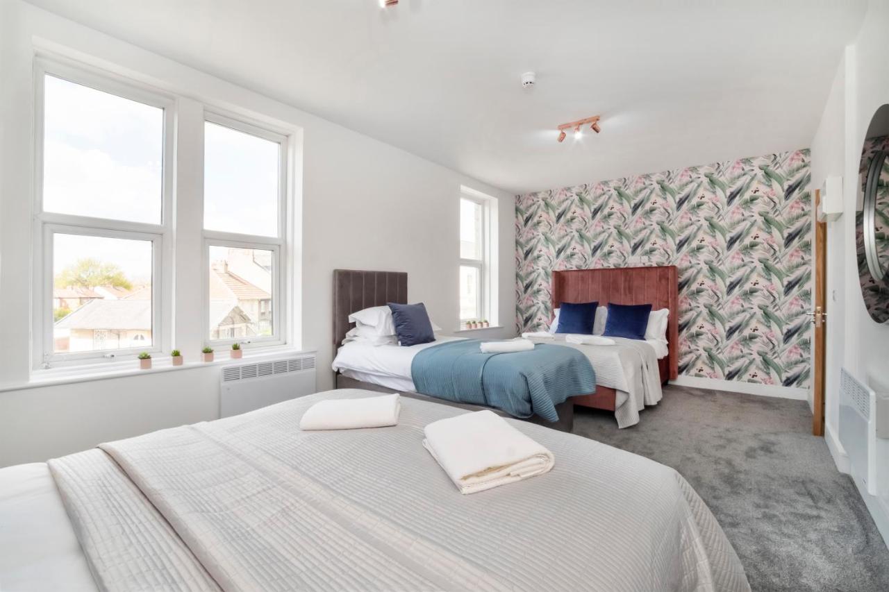 Innvigour Bespoke House with Free Parking for 3 Cars — photo 2