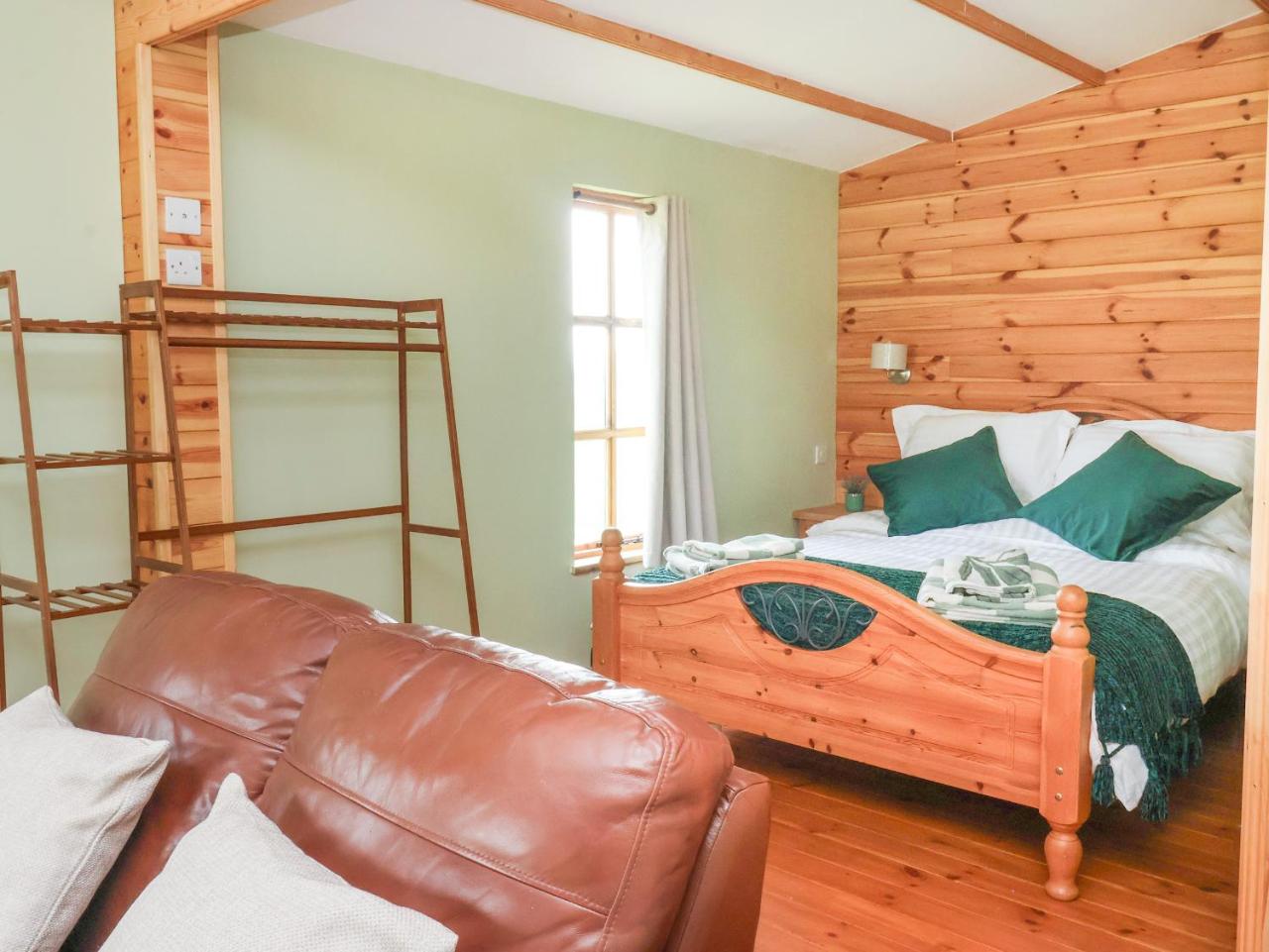 Laurel Lodge — photo 2