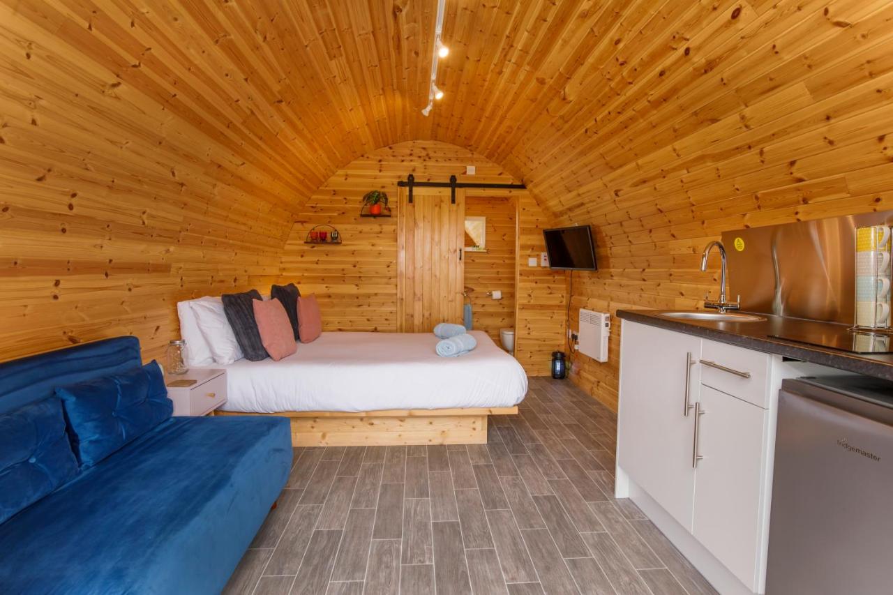 Little Meadow Pods with Hot Tub — photo 4