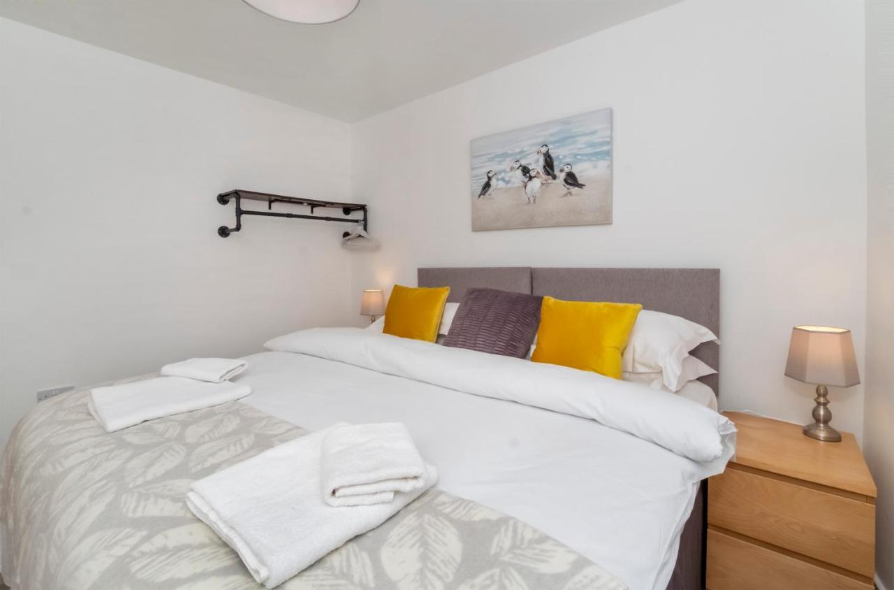 Livingstone street Apartments with Free Parking — photo 7