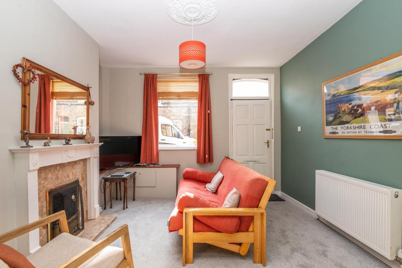 Lockwood St Cosy Central Victorian House in York with Parking Pass the Keys, York, Yorkshire