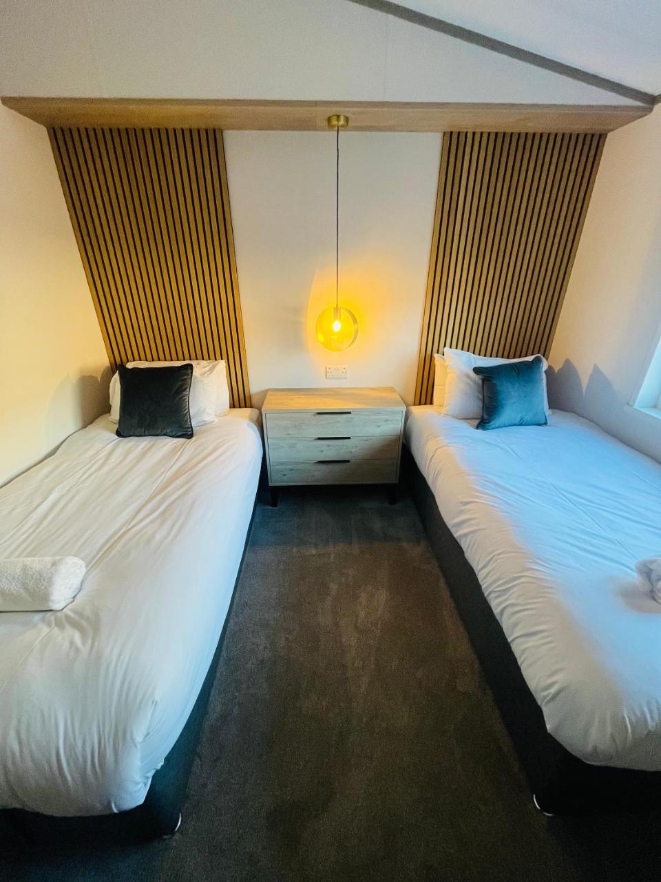 Loki's Retreat Lodge with Hot Tub — photo 7
