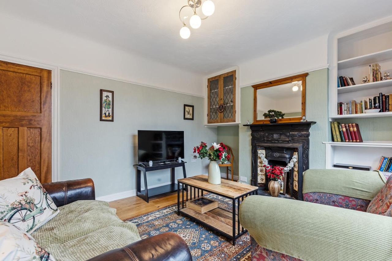 Lovely Home in York with Parking - Pass the Keys — photo 3