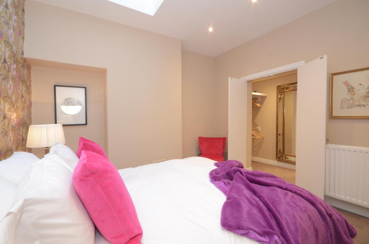 Lucy's Lodge- Most Stylish Apartment On Vibrant Bishy Road with Free Parking — photo 2