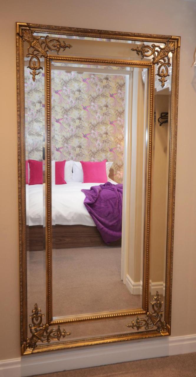 Lucy's Lodge- Most Stylish Apartment On Vibrant Bishy Road with Free Parking — photo 7