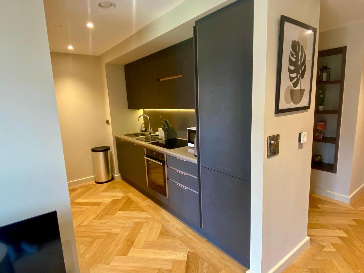 Luxury Apartment Suite within the City Walls — photo 8