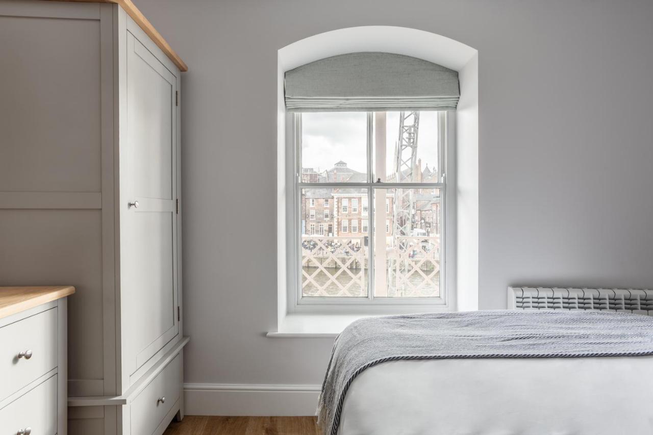 Luxury Apartment Woodsmill View - on the river - with balcony - Recently refurbished — photo 4